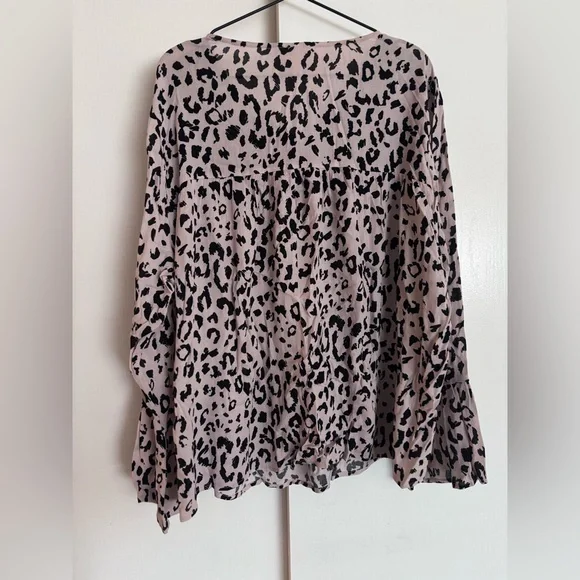 Savanna Jane Pink Leopard Top - Picture 4 of 5